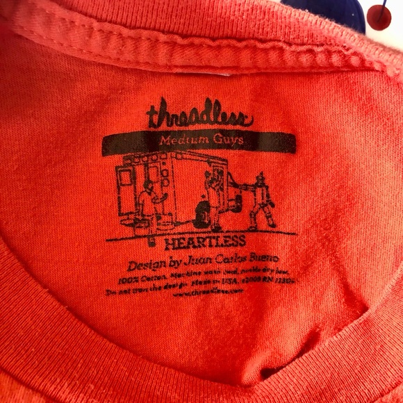 Threadless tee “Heartless”, guys size Medium. - Picture 3 of 3